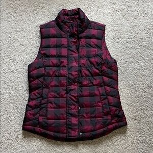 GAP Plaid Puffer Vest - Black and Red